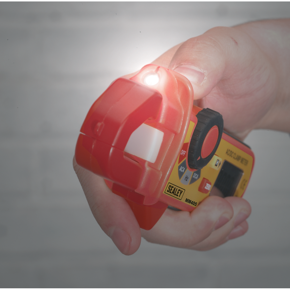 Sealey Mini AC/DC Clamp Meter (MM405) - Image 3