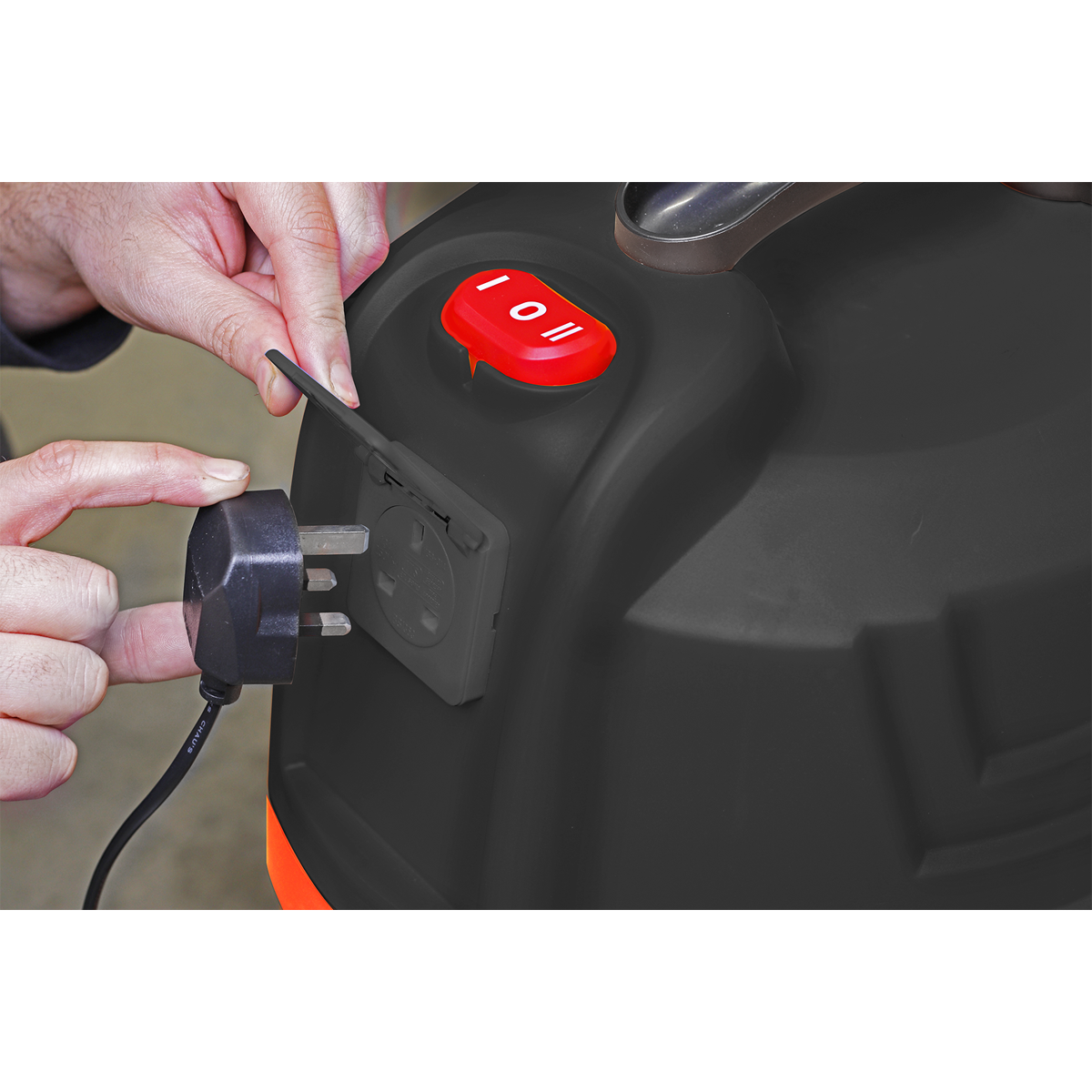 Sealey Vacuum Cleaner Cyclone Wet & Dry Double Stage 30L 1200W/230V (PC300BL)