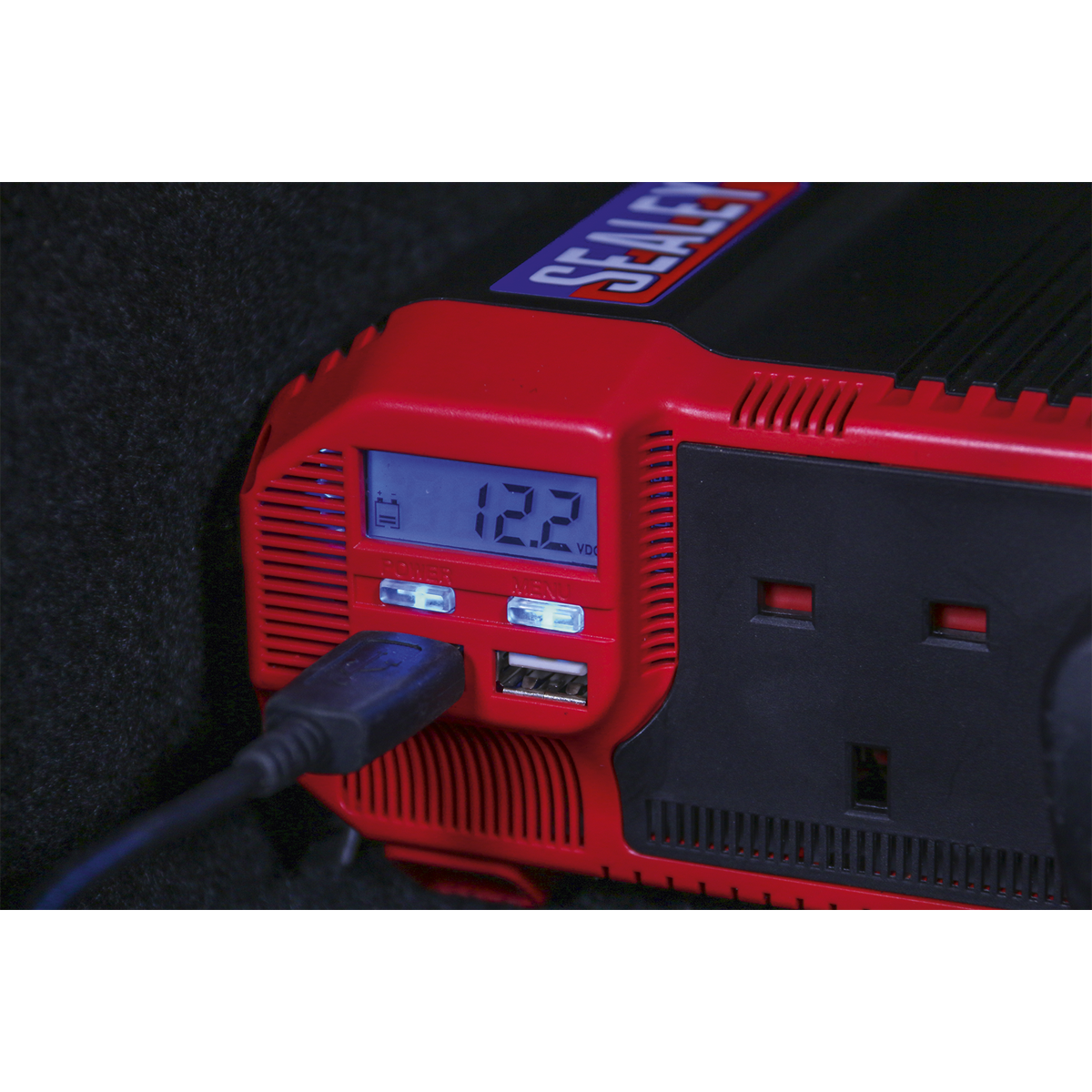 Sealey Modified Sine Wave Power Inverter 1100W 12V (PI1100) - Image 3